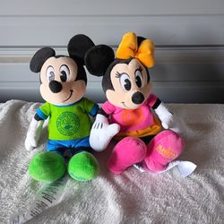Disney Parks Animal Kingdom Dino Institute Mickey & Minnie Mouse Plush Set 15"