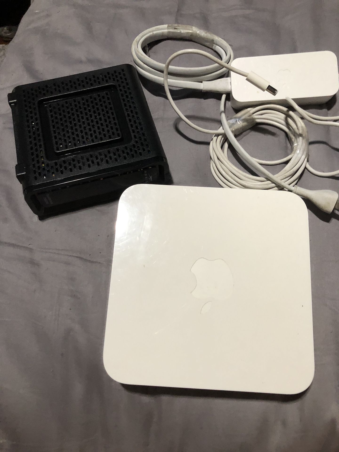 APPLE AIRPORT ROUTER AND FAST ARRIS MODEM