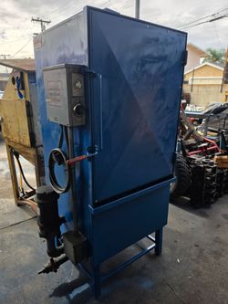 Industrial parts washer spray cabinet