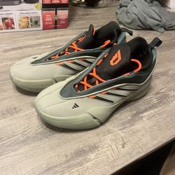 Basketball Shoes Damian Lillard 9 Men’s Size 12 1/2 