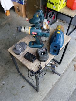 Ryobi 18 volt drill, handsaw, car vacuum charger & battery. 2 ton hydraulic jack. Industrial mop and bucket.
