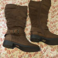 Brown long below knee high zip up Boots size 8 M