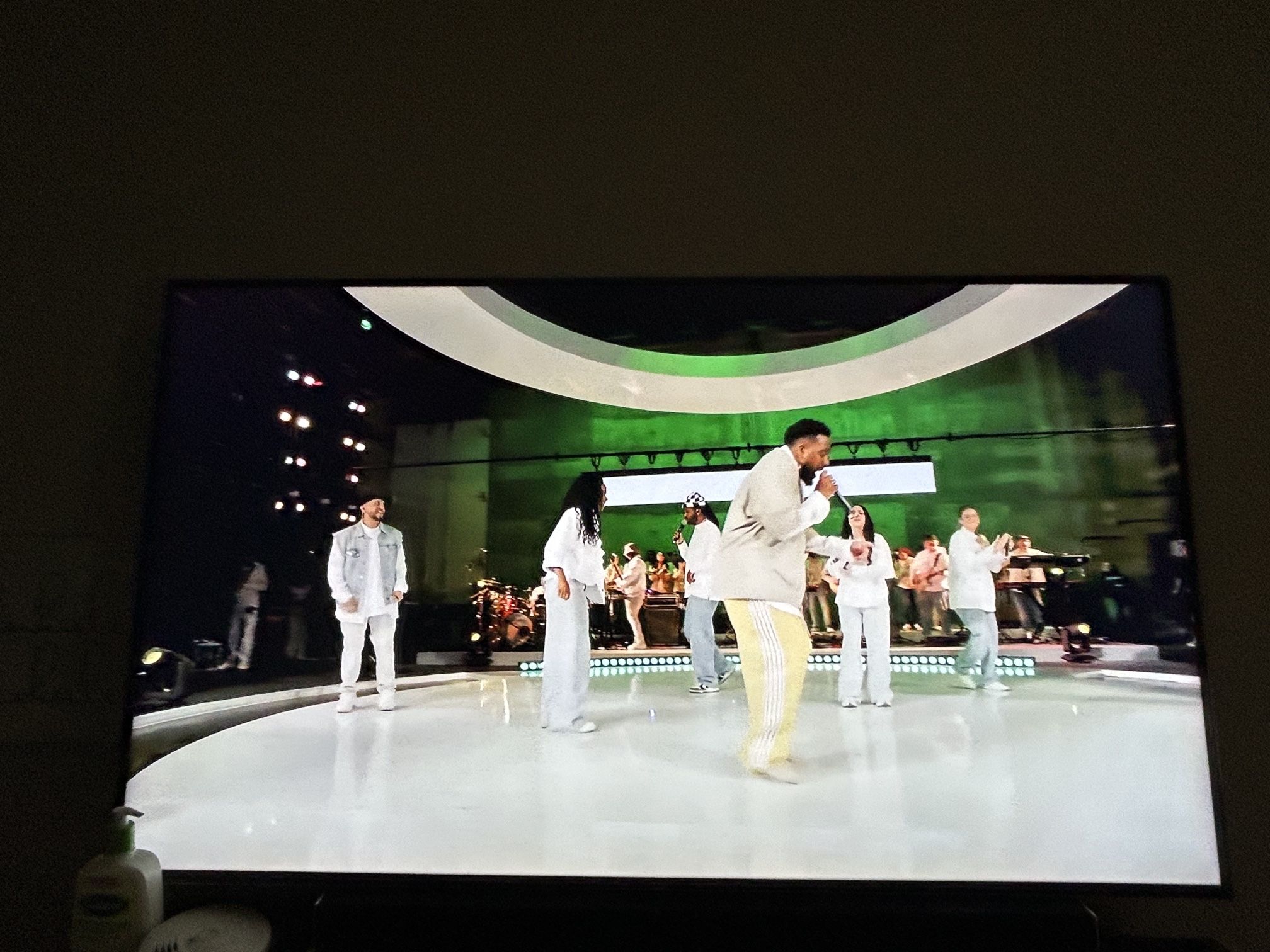 SAMSUNG SMART 65” TV $ 175