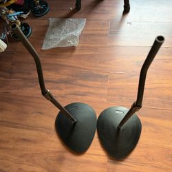 Sanus Speakers  Stand 