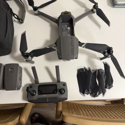 Dji Mavic 2 Zoom. 