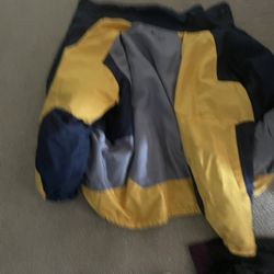 Men’s Yellow Jacket