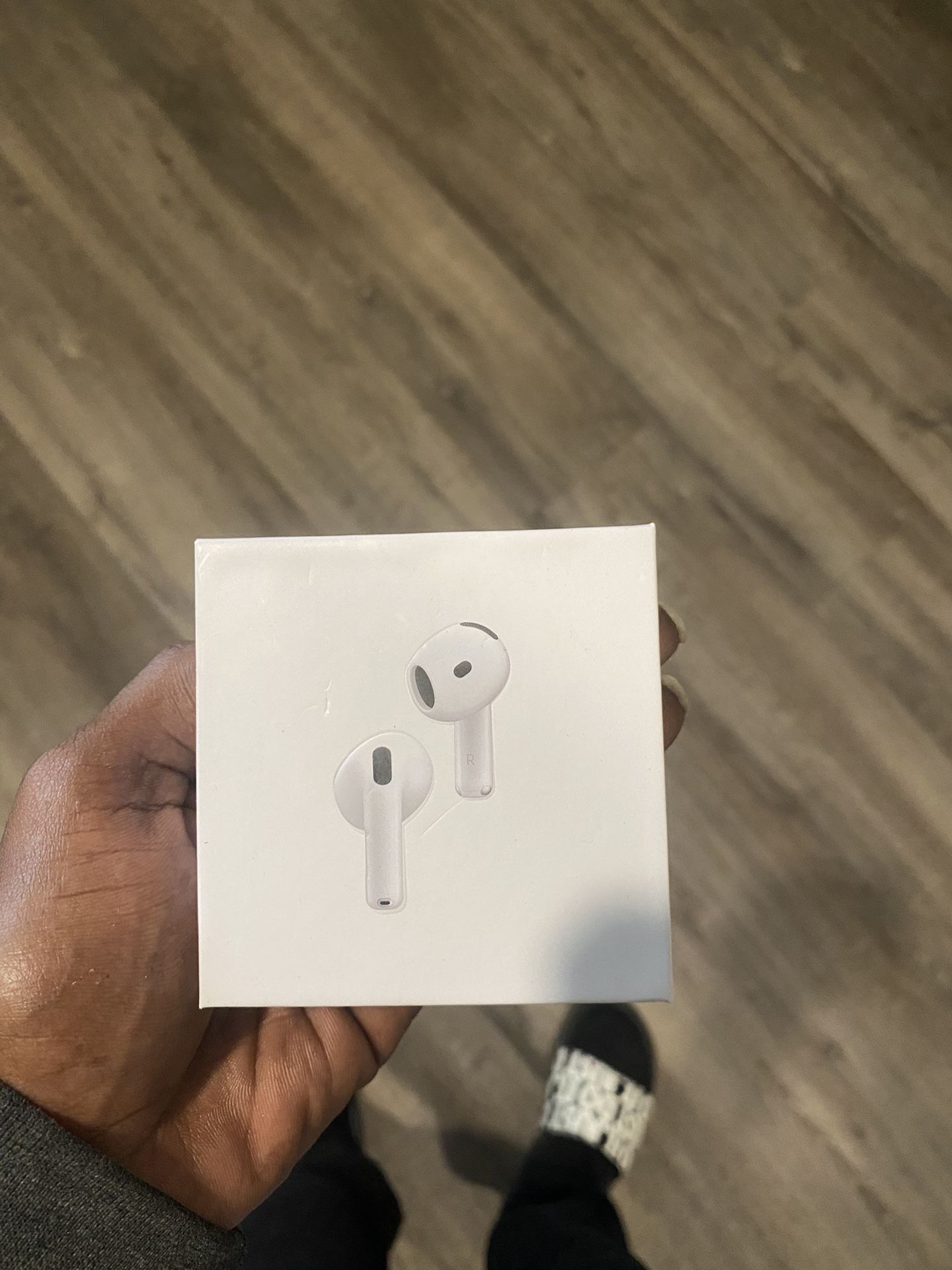 AirPods 4