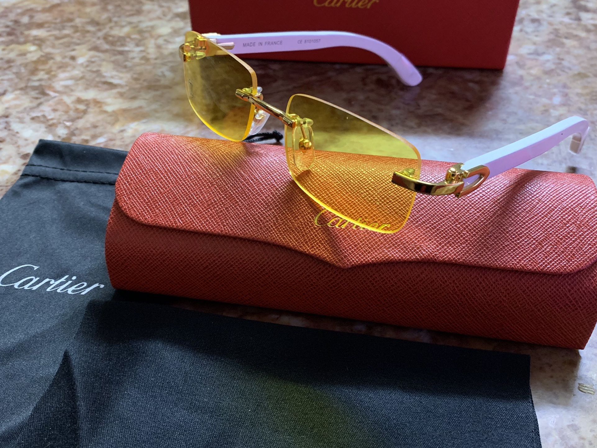 C White Wood Yellow Sunglasses