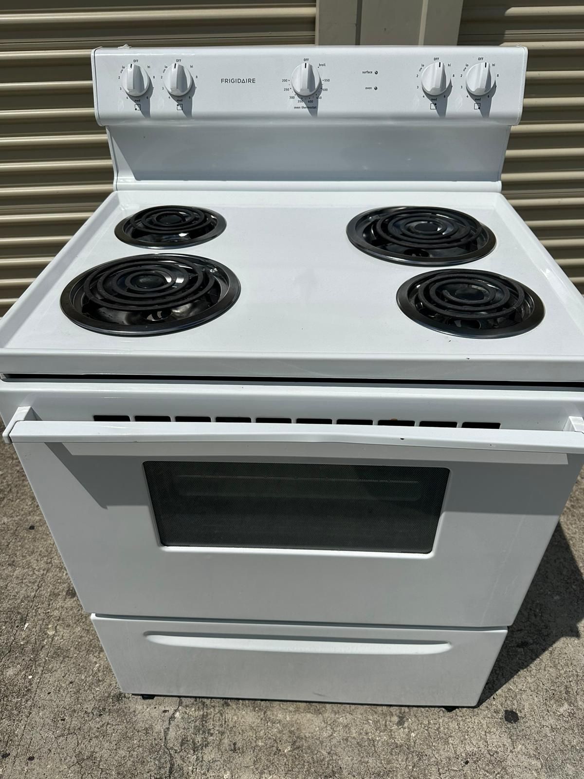 White Coil Top Stove for Sale in Orlando, FL OfferUp