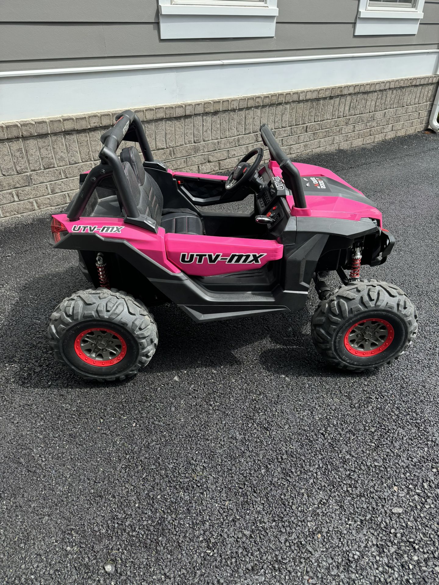 4×4 Blade XR 2.0 UTV Ride On Side X Side RC w/ Rubber Tires – Pink