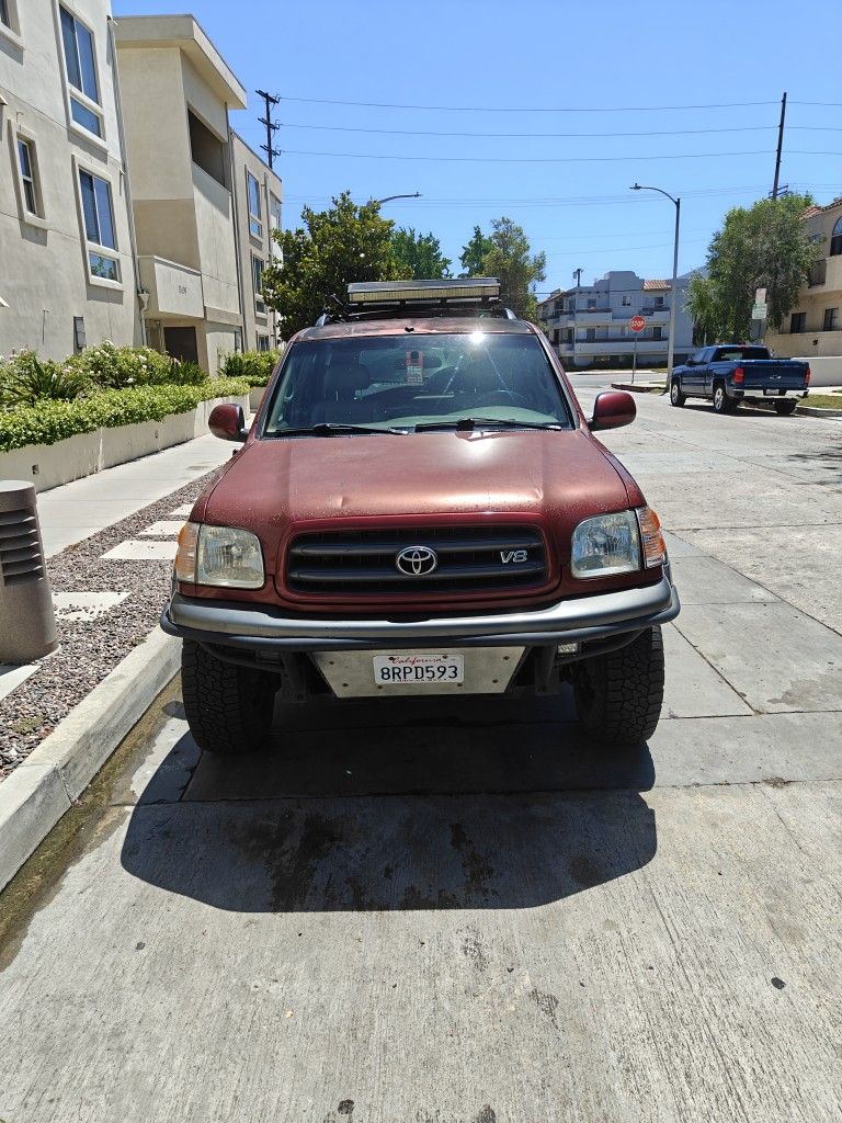 2004 Toyota Sequoia