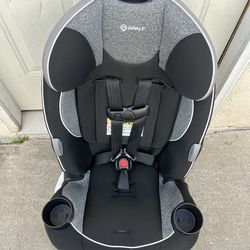 SAFETY 1ST CONVERTIBLE