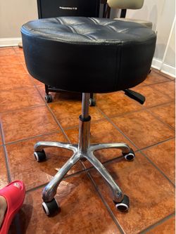 Salon spa stool