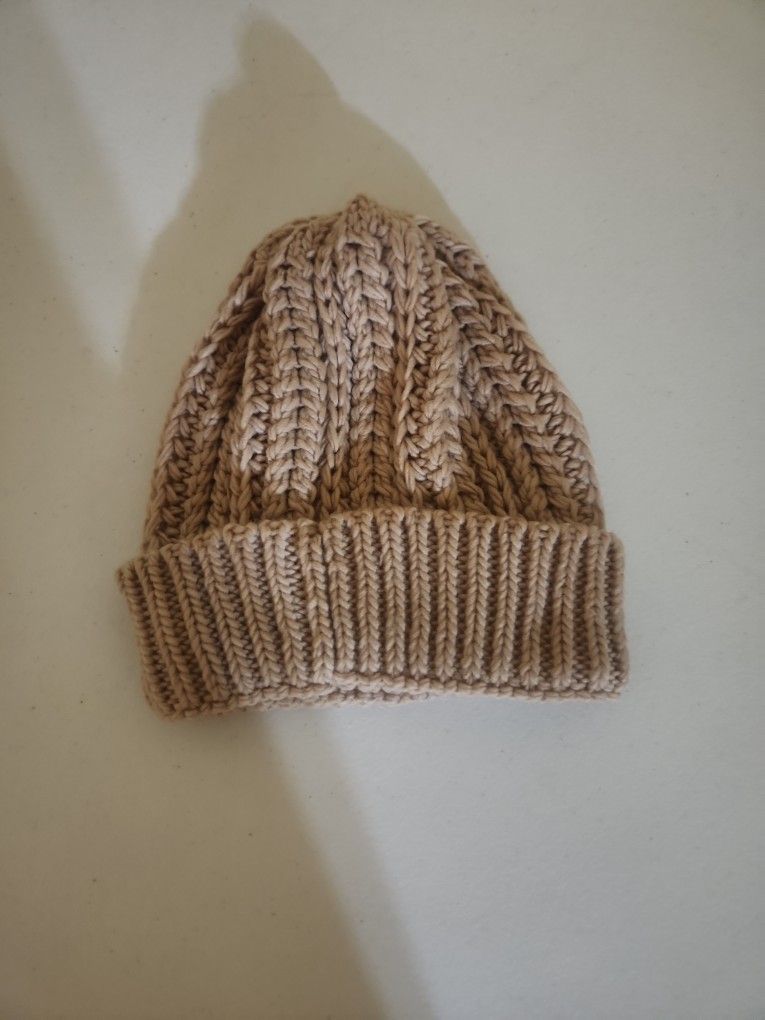 Knitted Mauve Hat