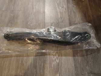 Detroit Axle Rear Lower Control Arm