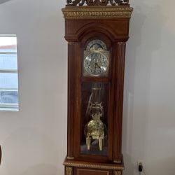 Grandfather Clock 
