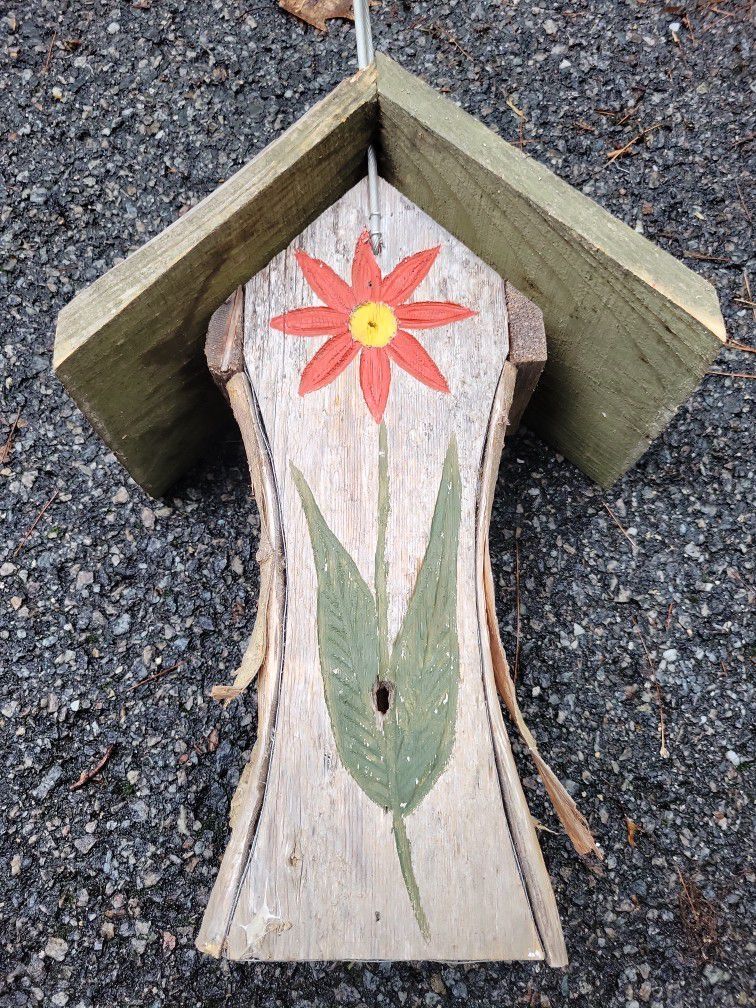 Wood Bird Feeder With Flowers