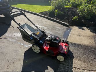 Toro 22” 3n1 Smart Stow Personal Pace SELF PROPELLED Lawn Mower W Deck Spout & MORE
