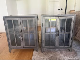 Metal nightstand/bookshelf set