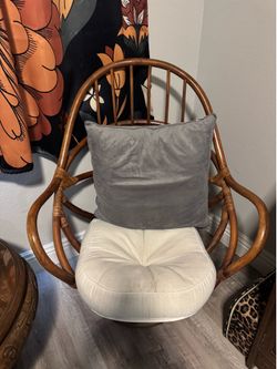 Rattan swivel rocker chair