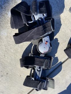 Donjoy Post Op Knee Brace