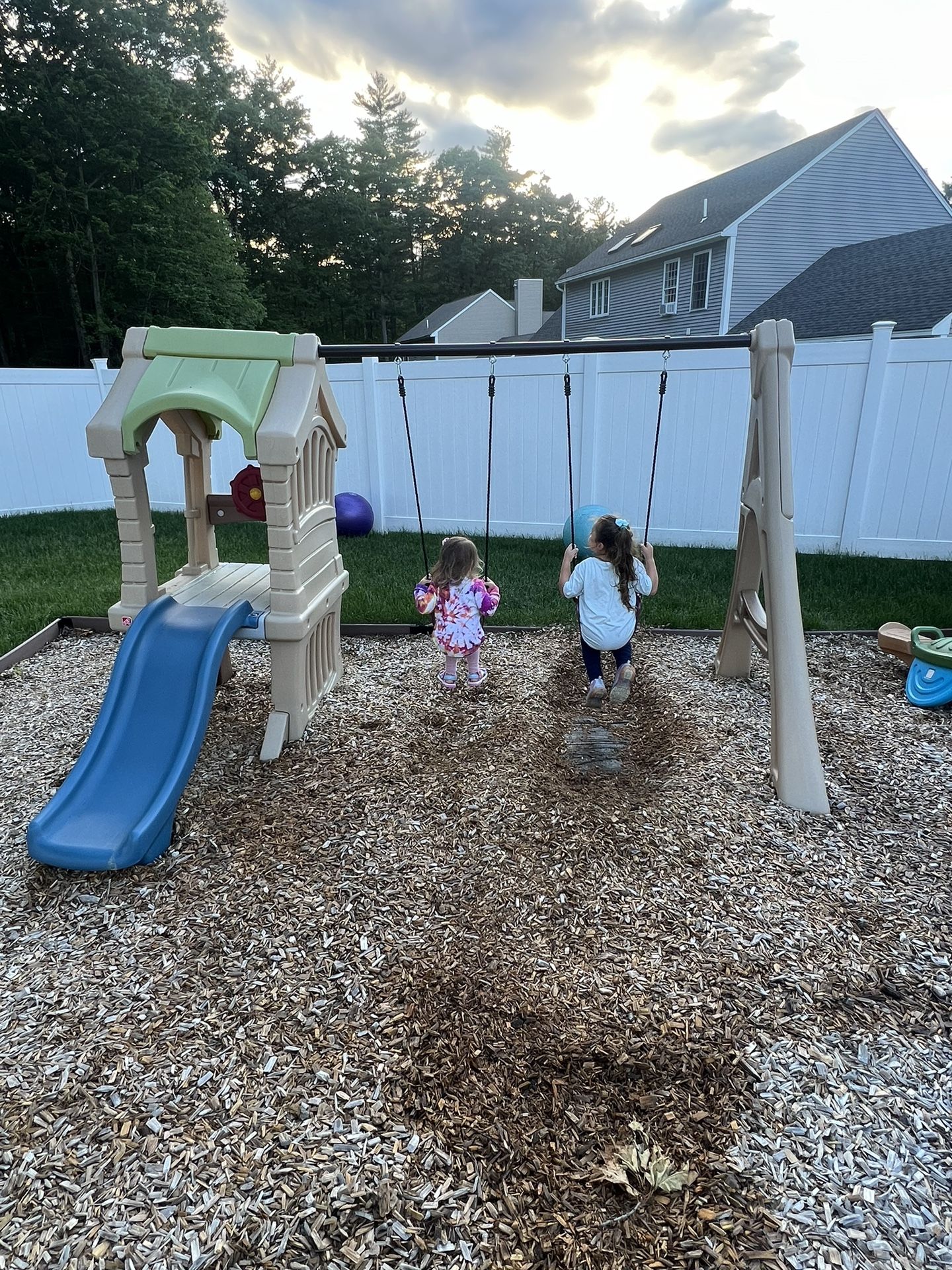 STEP2 outdoor Slide And Swing Set 