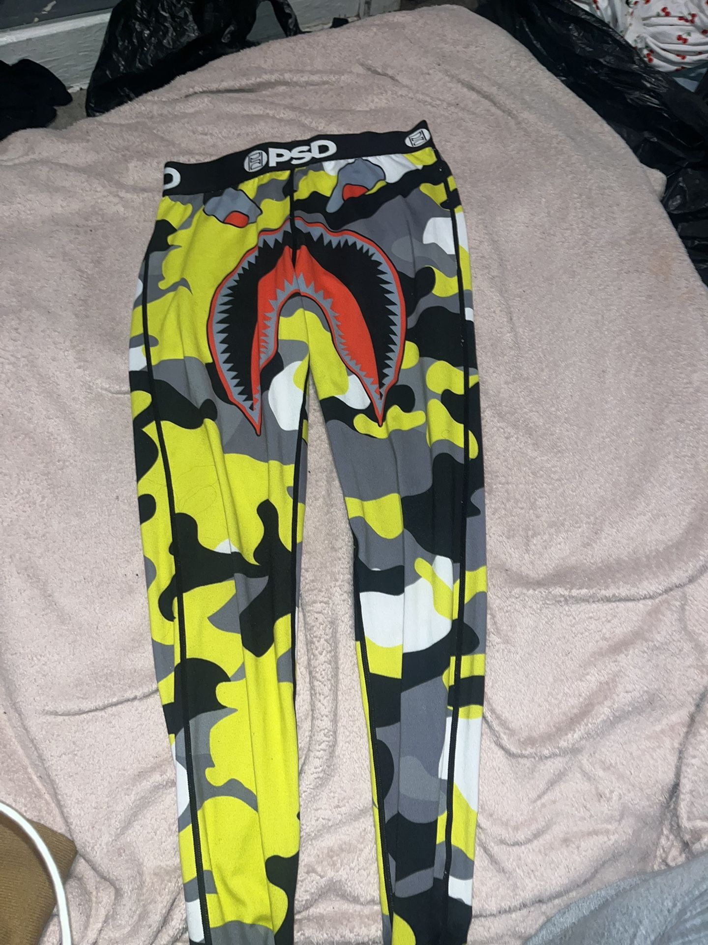 Yellow and grey camo shark pants #camopants