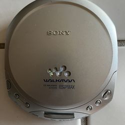Vintage Sony CD Walkman D-E220 ESPMAX