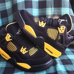 Nike Air Jordan 4 Retro GS Y Thunder Yellow/Black Sneakers  boys  size 3.5Y