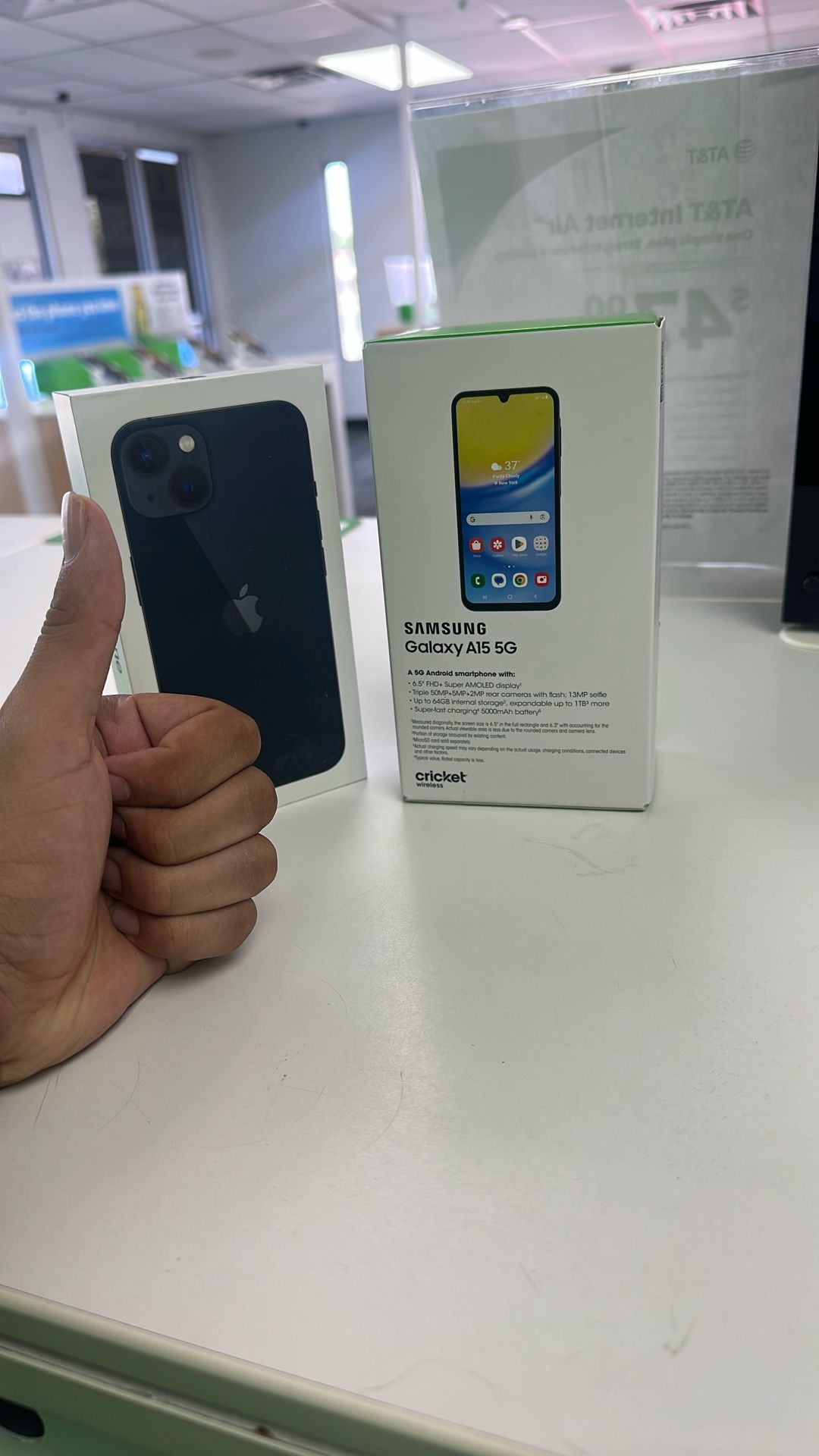 iPhone 13/ Samsung Galaxy A15 5G