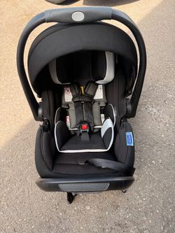 Graco SnugRide SnugFit DLX Infant Car Seat Featuring Safety Surround