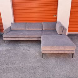 West Elm Andes Sectional Sofa & Ottoman 🚛 SAME DAY DELIVERY