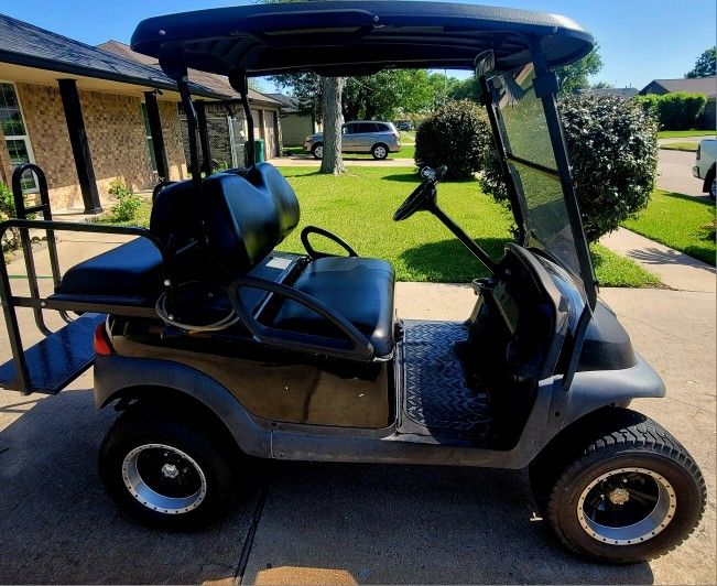 Presidential Golf Club Car