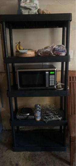 Plastic storage rack