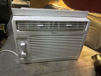 A/C Unit Works Great Barely Used