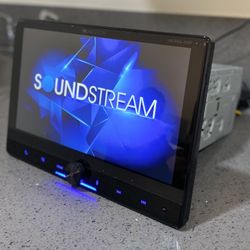 New Soundstream Radio Doubledin W/dvd Apple Car Play Android Bluetooth And More 