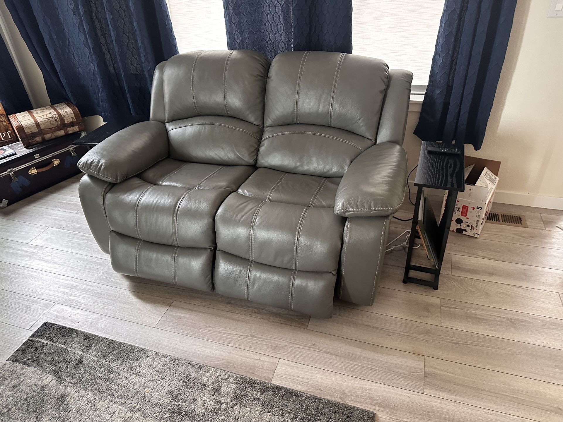 Leather Reclining Couches
