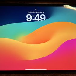 13 Inch iPad Air M2 AND Magic Keyboard (READ DESCRIPTION)