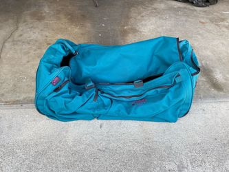 Tote bag with wheels