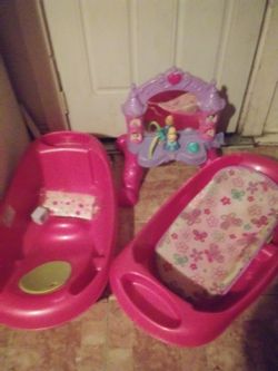 Babygirl Tub and Toy