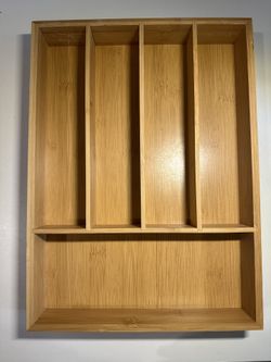 Organizer With 5 Compartment