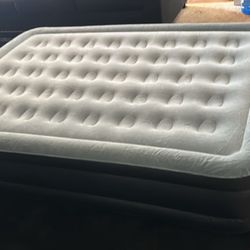 Inflatable Queen Mattress 