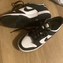 Size 5.5 Panda Nike