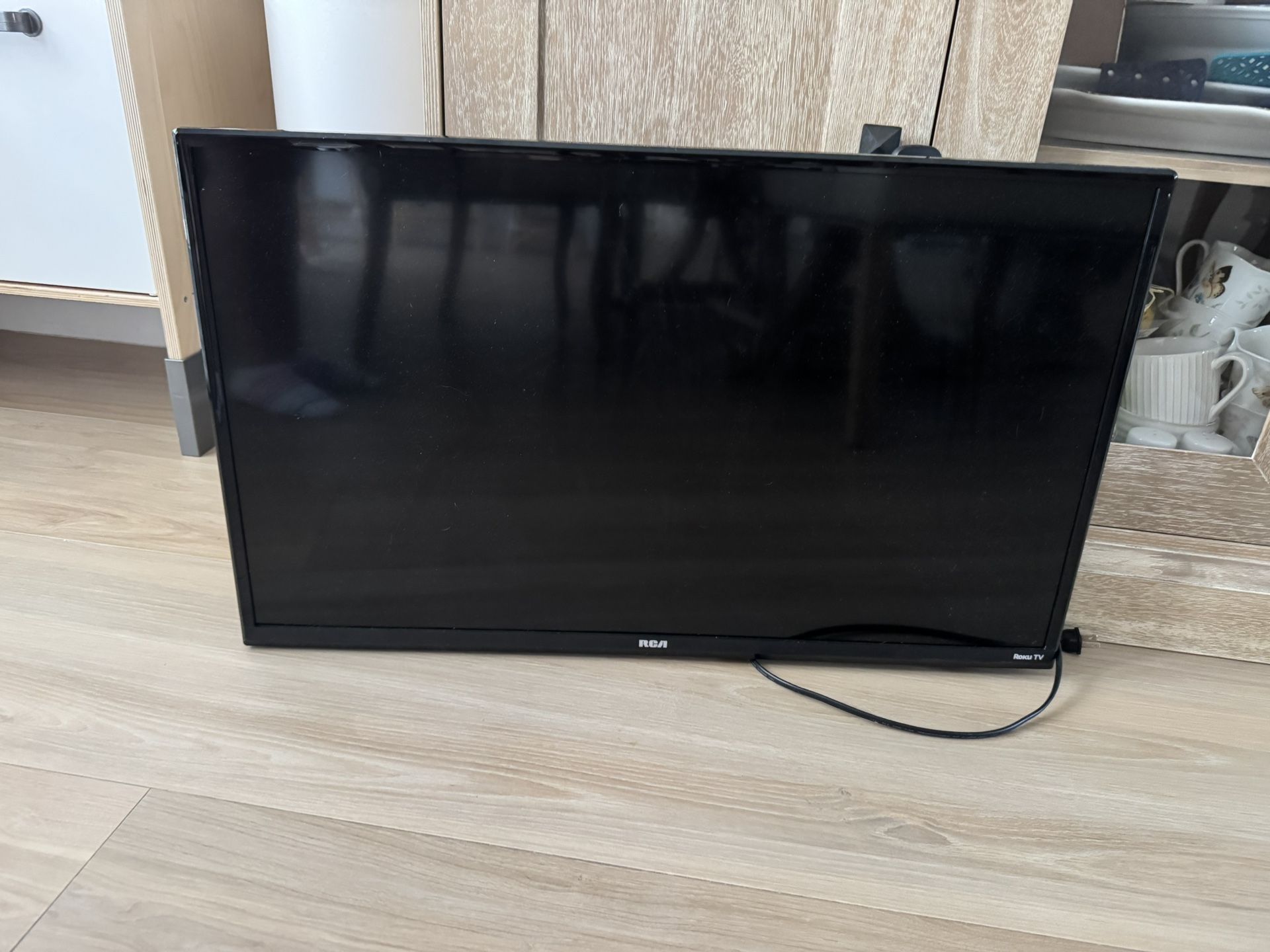 32 In TV Plus Wall Mount Installed