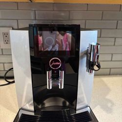 Jura-S8-Coffee-Machine