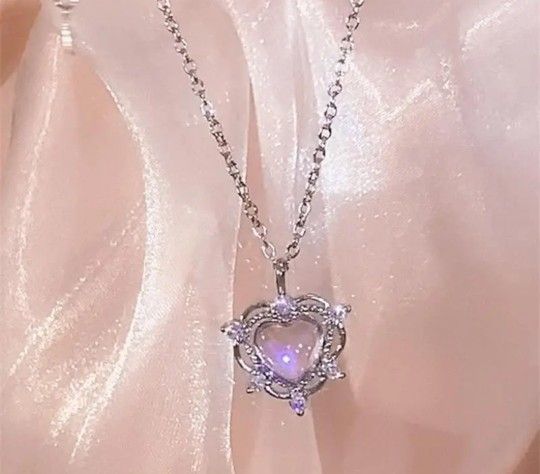 Moonstone Heart Shaped Silver Tone Necklace