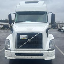 2013 Volvo VNL