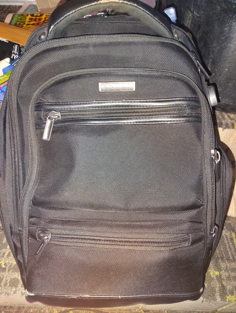 Kenneth Cole Reaction Backpack