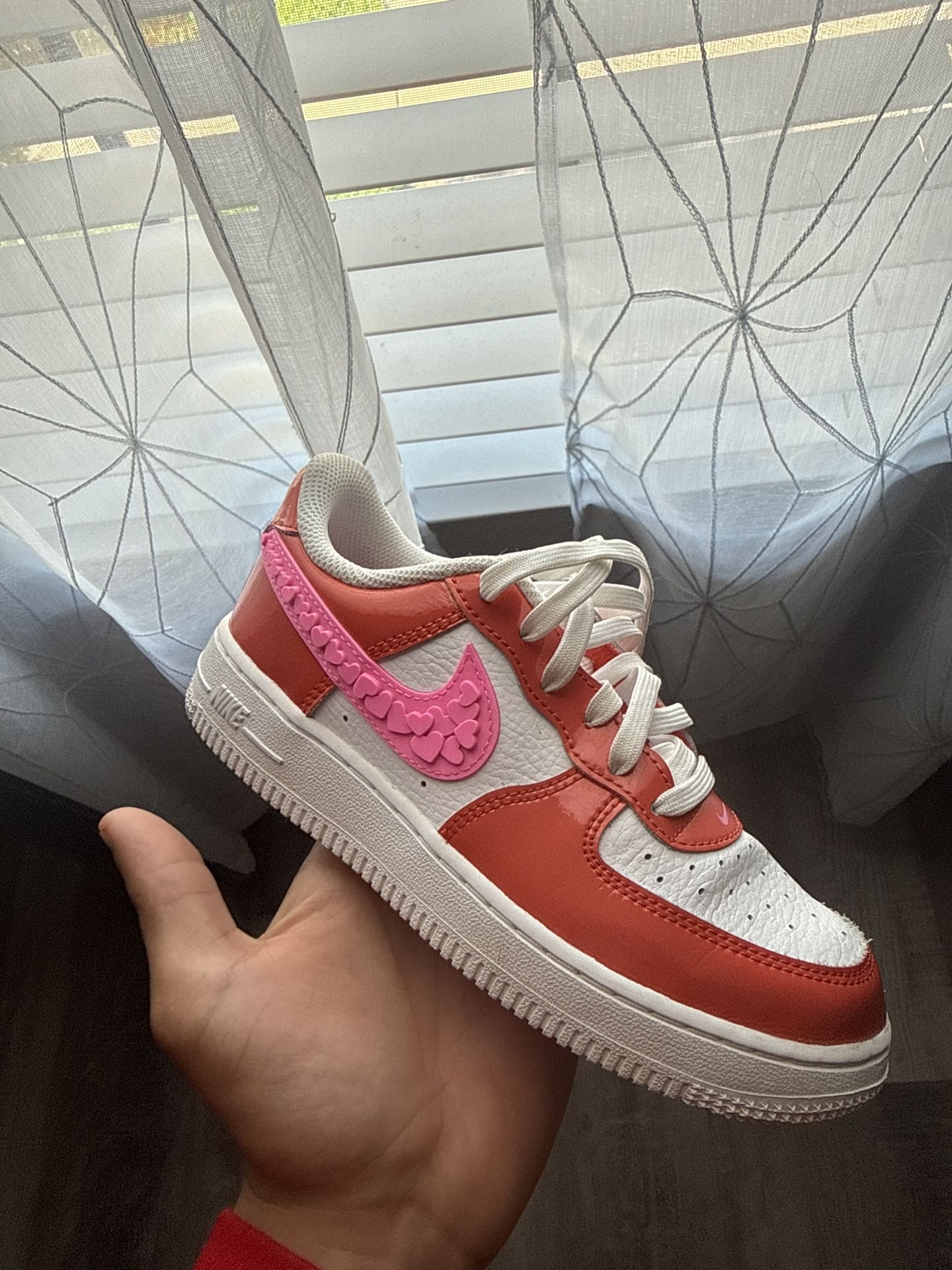 Nike Air Force 1 Low GS Valentine’s Day Hearts Pink Orange Kids Sneakers Clean Size 2Y