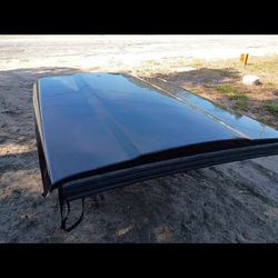 Leer Fiberglass Truck Cover